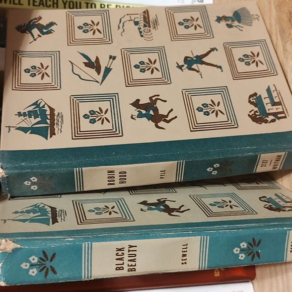 Robin Hood by Howard Pyle, Black Beauty Anna Sewell Whitman Publishing Company - Picture 1 of 14